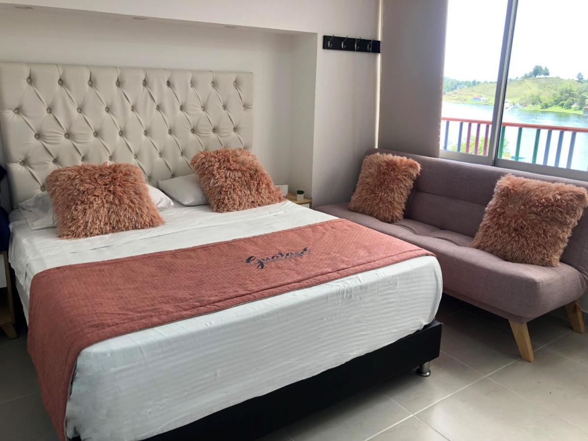 Apartamento Frente Al Malecon Guatapé Екстериор снимка